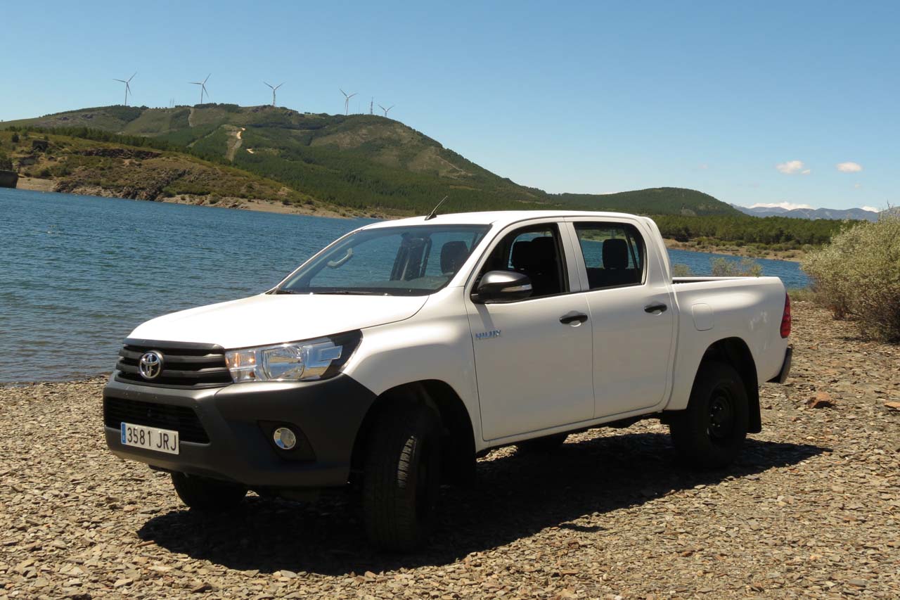 Toyota Hilux 4X4 Doble Cabina 2.4