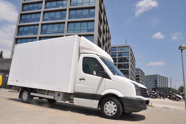 Comparativo Chasis cabina furgón: Volkswagen Crafter versus Fuso Canter