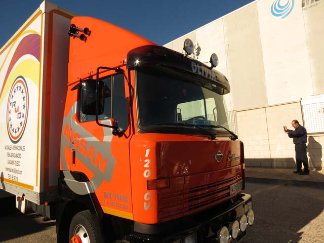 Comida miembros Grupo Facebook el Transporte de año nuevo