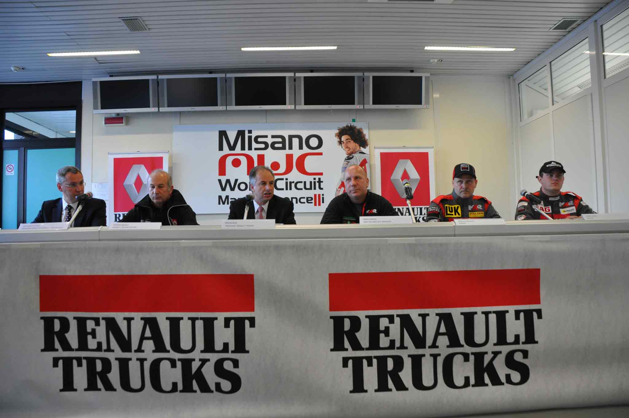 Presentación del equipo Renault Trucks- MKR Technology