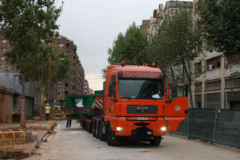 REPORTAJES: CON UNA TUNELADORA A CUESTAS