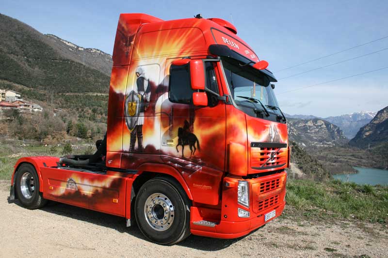 TUNING: Ramón Gabarrós y su Volvo FH medieval