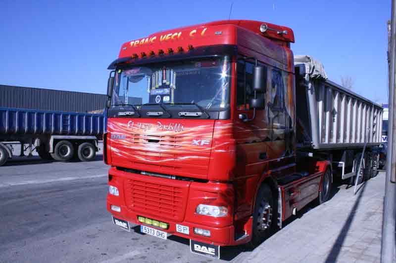 Los Padilla y sus DAF XF decorados