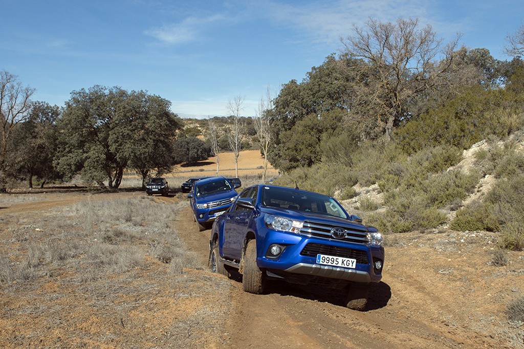 Toyota Hilux, el todoterreno 100%