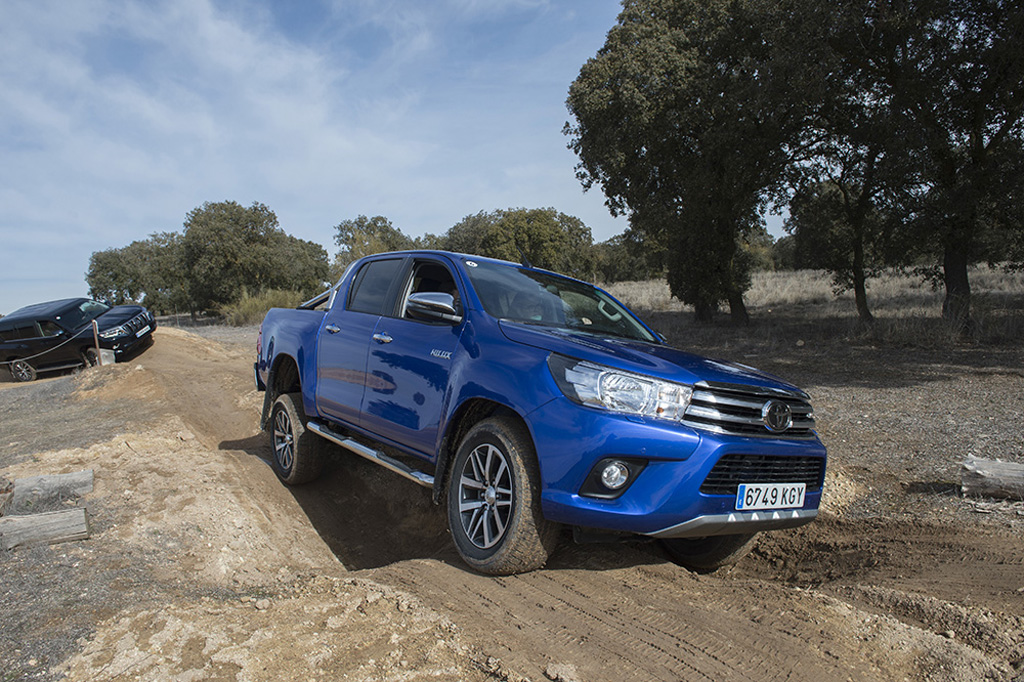 Toyota Hilux, el todoterreno 100%