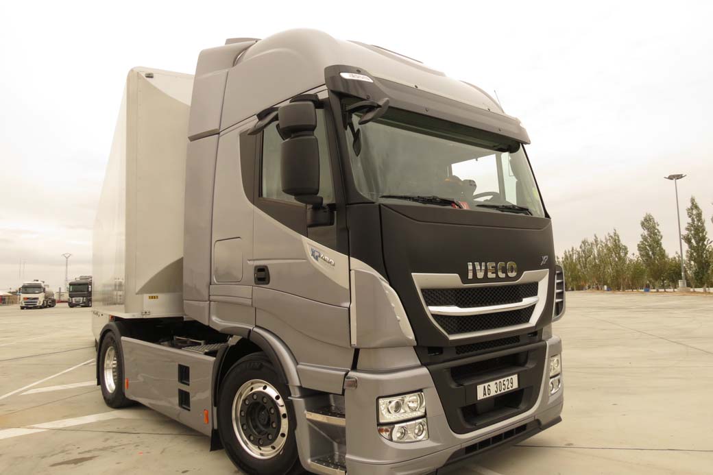 La cadena cinemática, caja 12 relaciones Traxon más Cursor 11 de 480 CV, ofrece unas excelentes prestaciones en el IVECO Stralis XP 480.