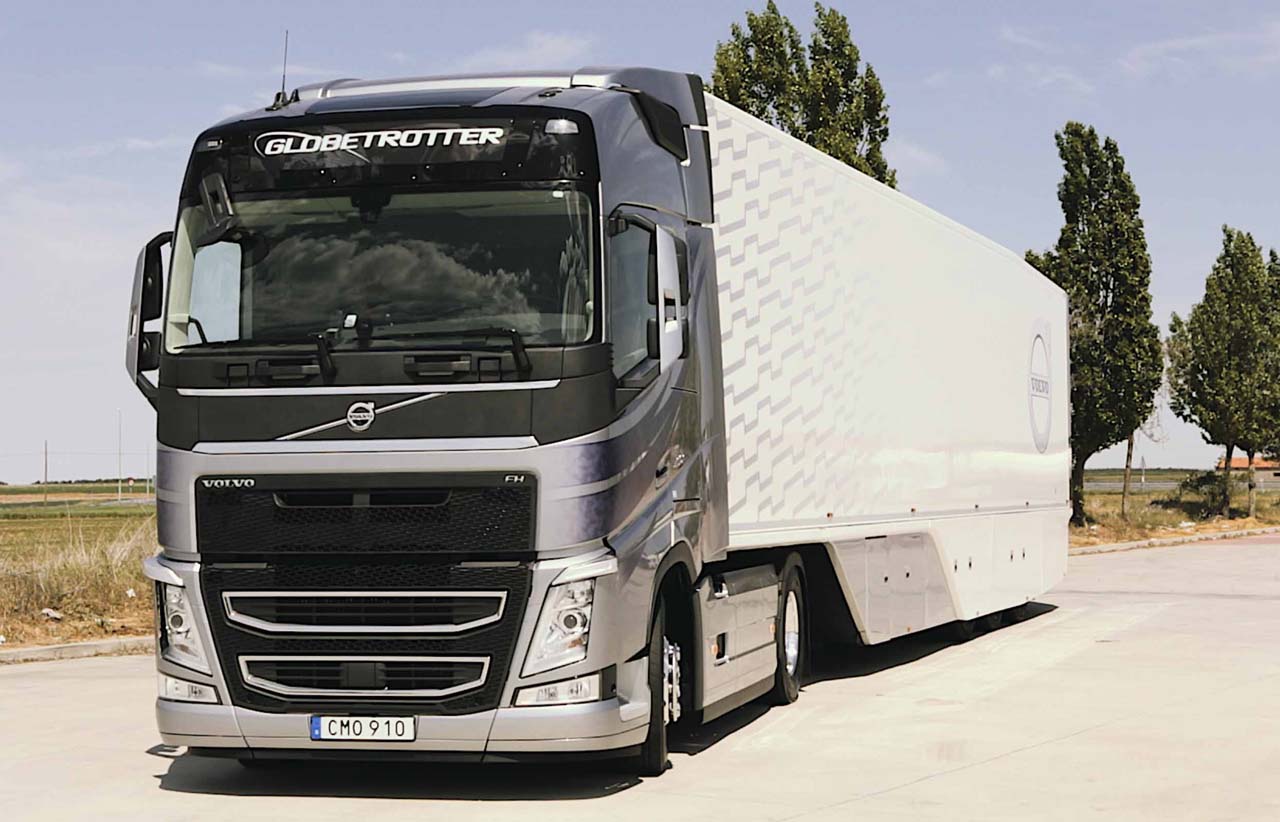 Volvo FH Globetrotter con 460 CV y 2.300 Nm de par motor máximo.