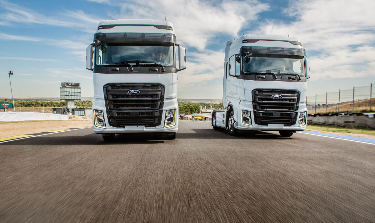 Las primeras tractoras F-MAX de Ford Trucks ya han rodado en España.