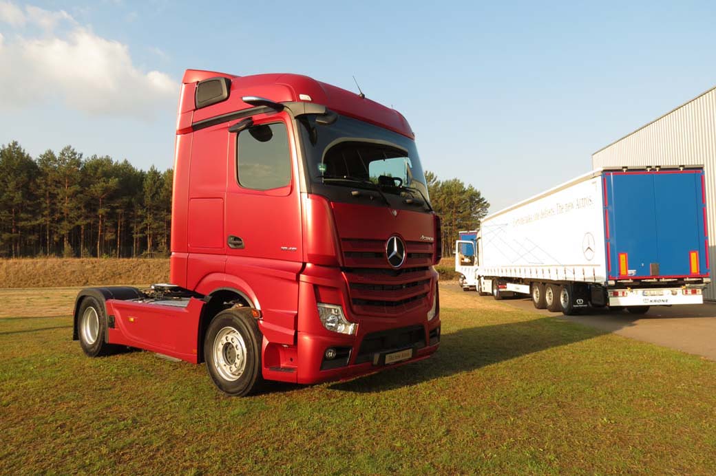 En las versiones más equipadas la nueva generación del Mercedes Benz Actros equipará las cámaras retrovisoras como primera opción.