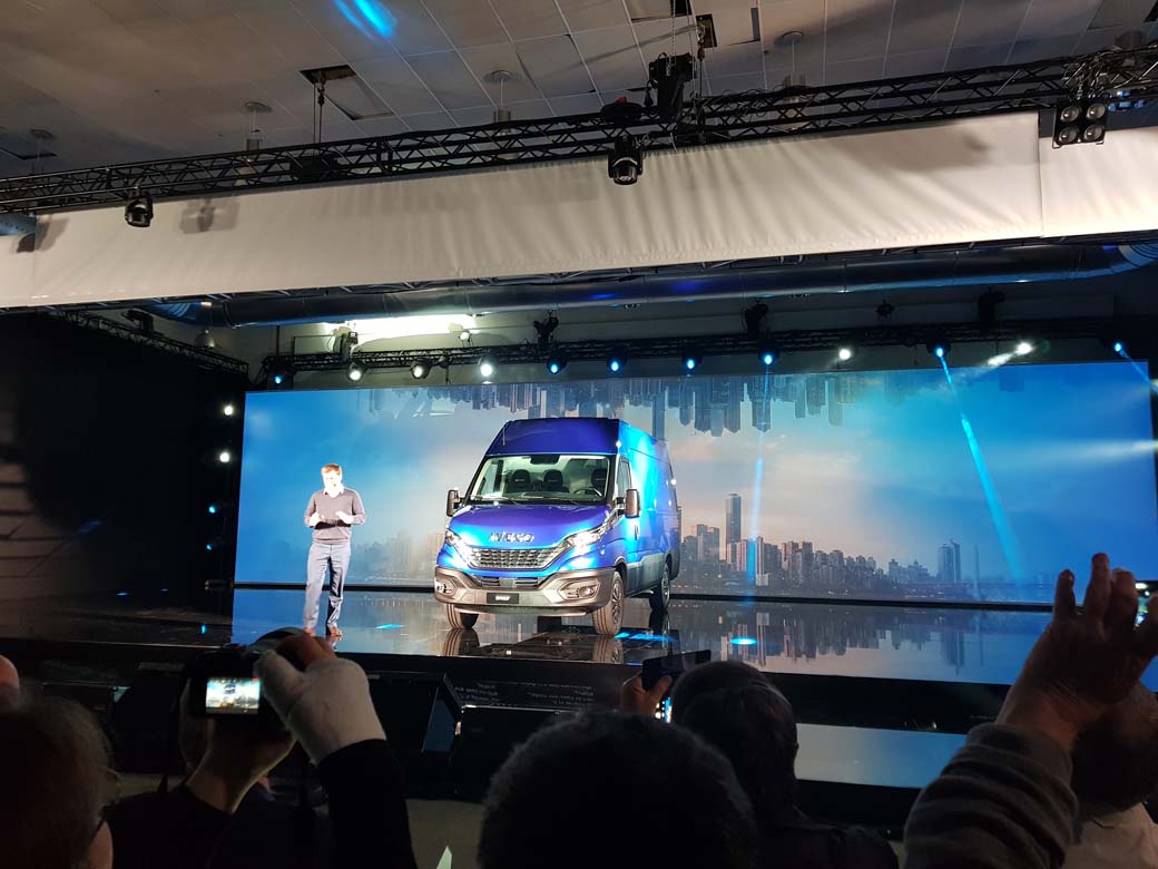 Gerrit Marx, presidente de la marca IVECO, presentando el IVECO Daily 2019.