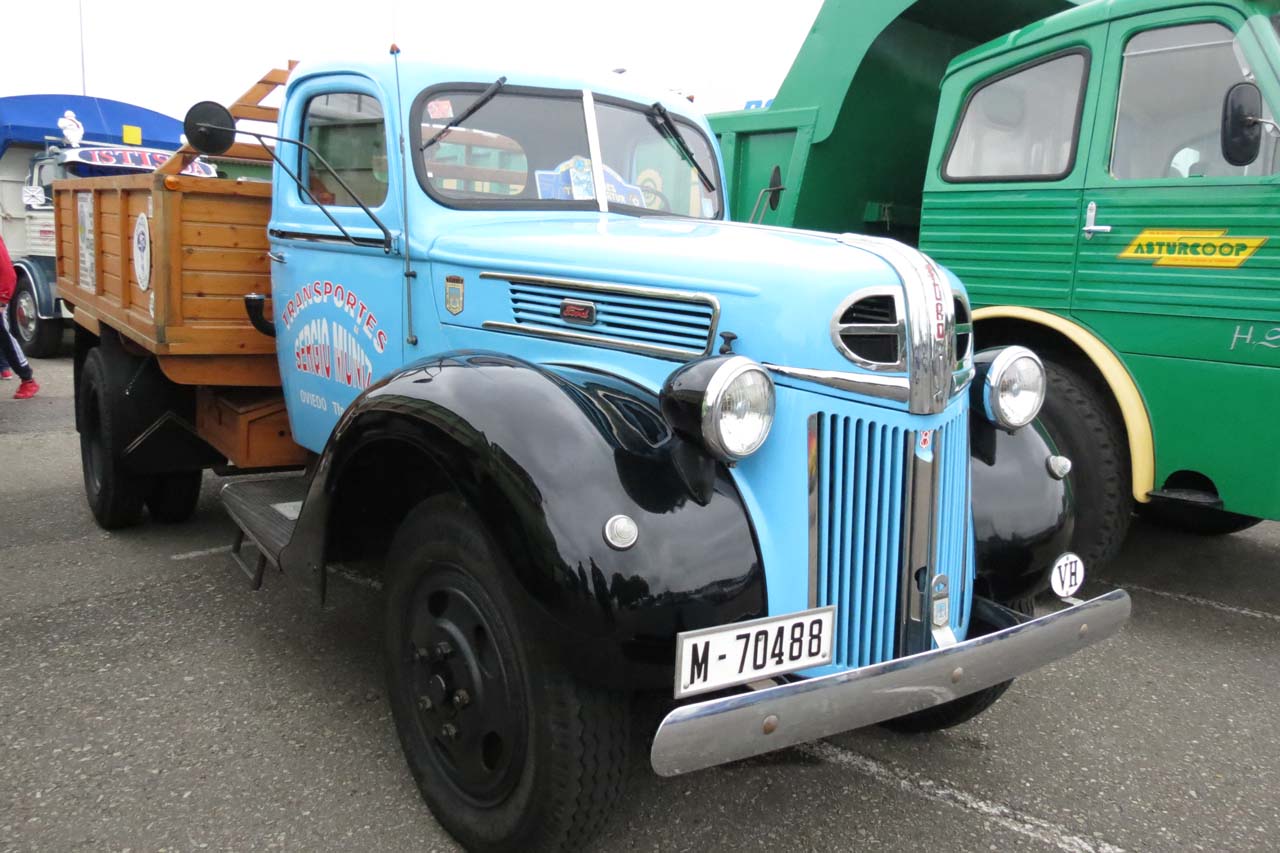 Un Ford que nos recuerda como era el transporte en los años 30 del pasado siglo.