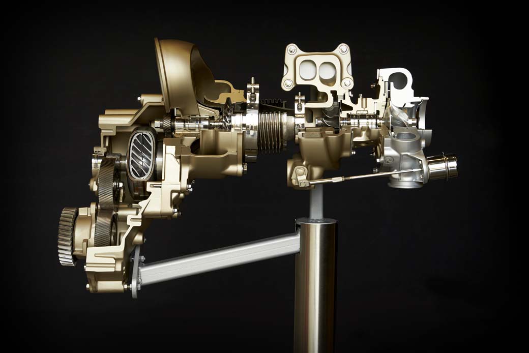 El Turbocompound o sistema de doble turbina suma una pequeña segunda turbina para aprovechar los gases de escape imprimiendo movimiento al propio cigüeñal.