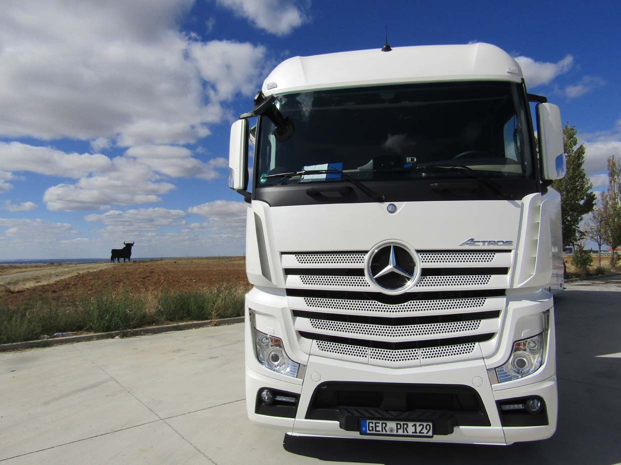 Costes bajos de uso y una gran cabina para el largo recorrido definen a este MB Actros 1846.