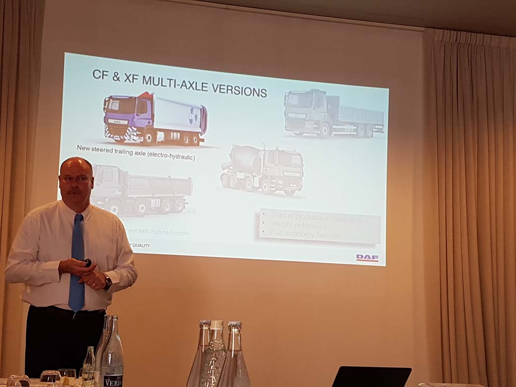 Los técnicos de DAF Trucks nos explicaron las especificidades de cada configuración de chasis.