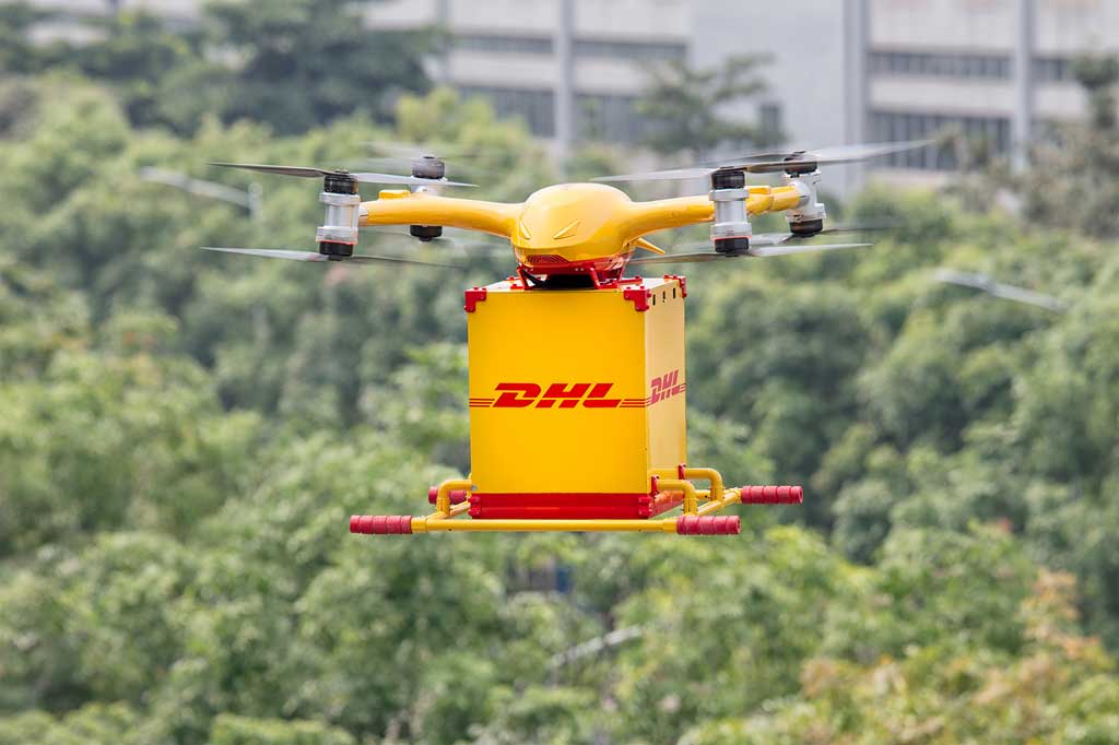 DHL Express y EHang