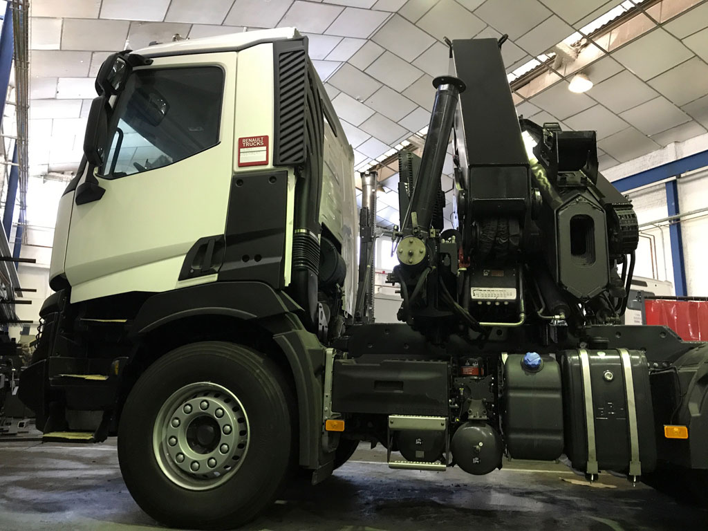 Renault K con grúa Hiab para TSME