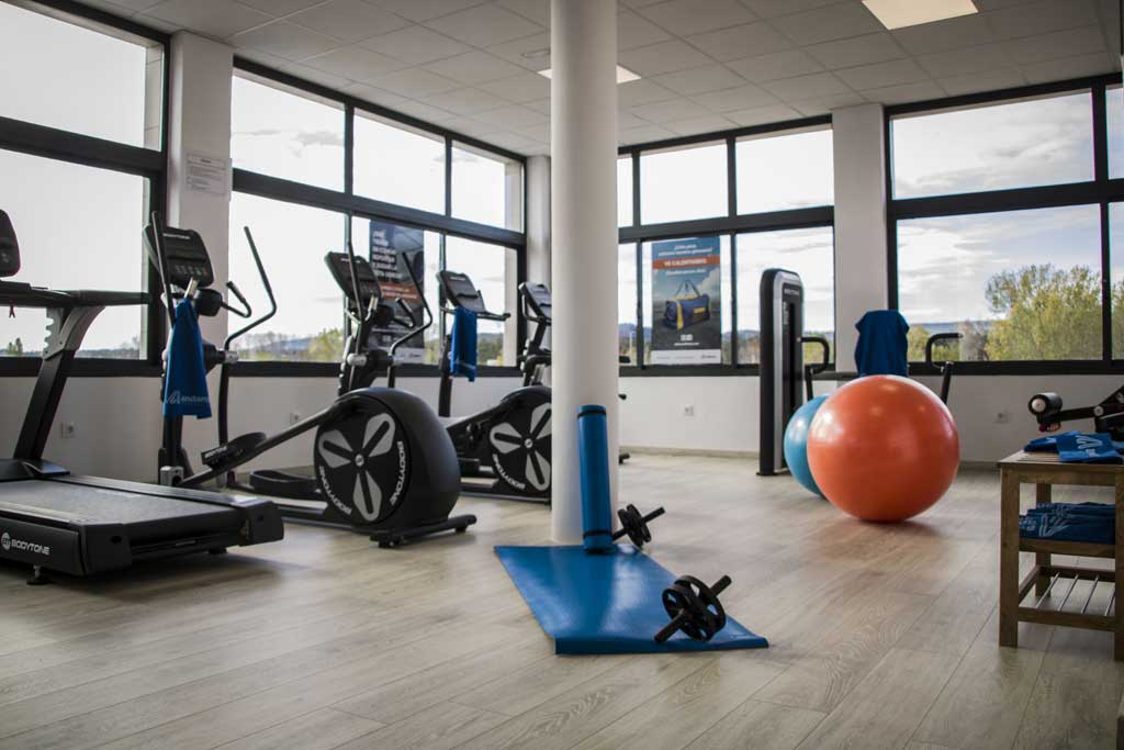 Gimnasio en área de servicio