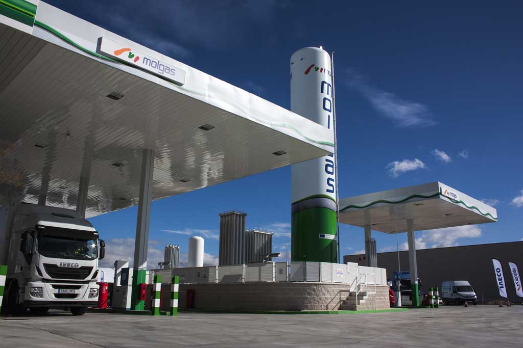 Inauguración gasinera Molgas Energía