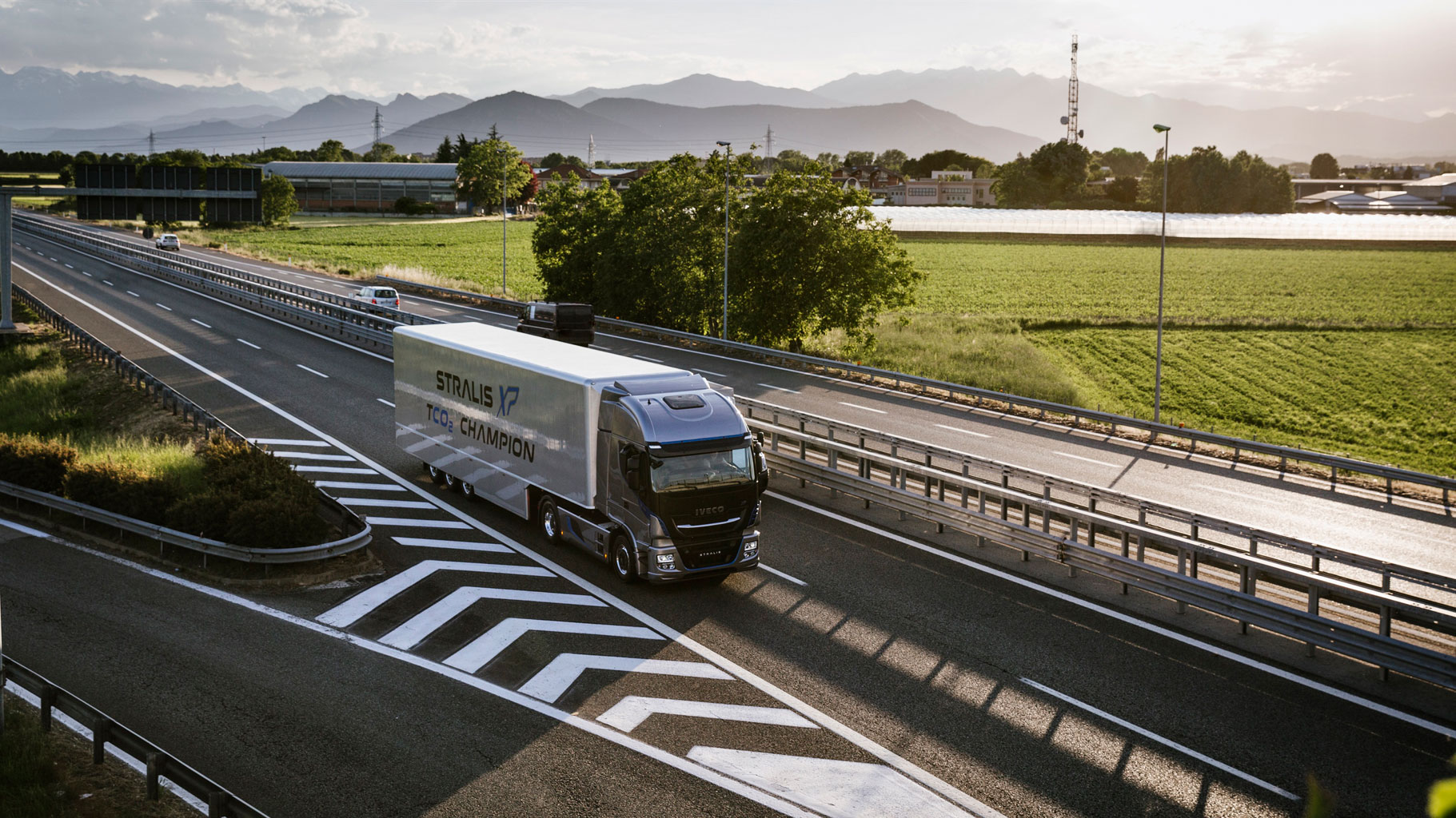 Iveco presenta el programa Truck Station