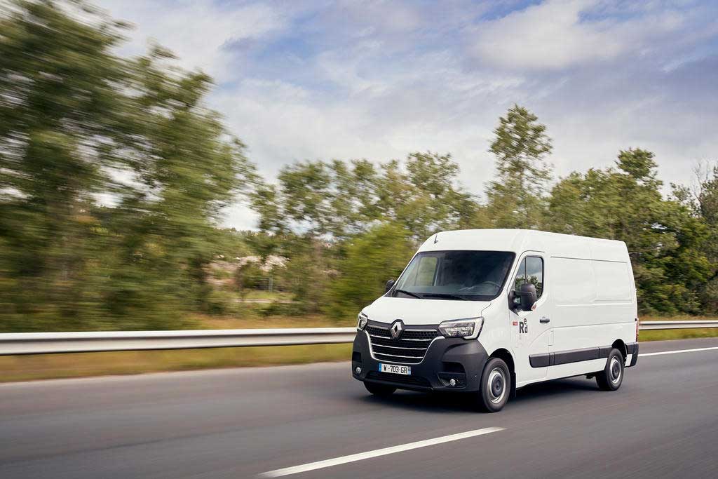 Renault Trucks Master Red Edition