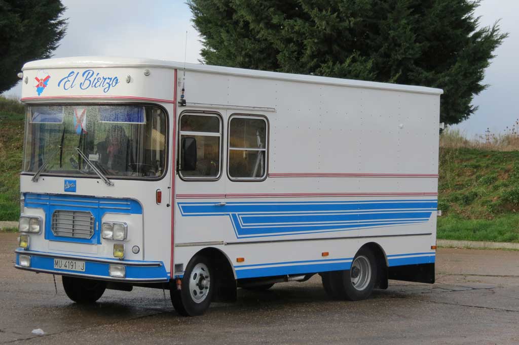 Grandes furgones capitoné