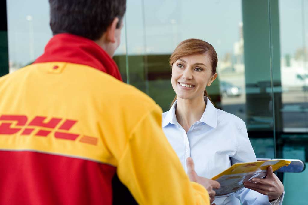 DHL, socio de Magento