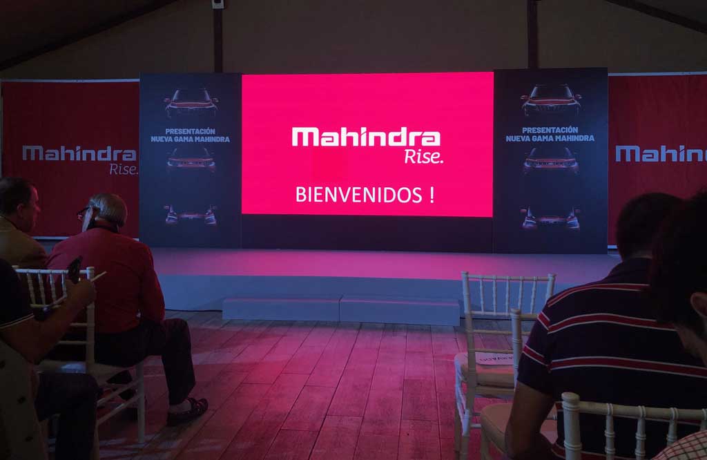 Mahindra GOA Pik-Up Plus