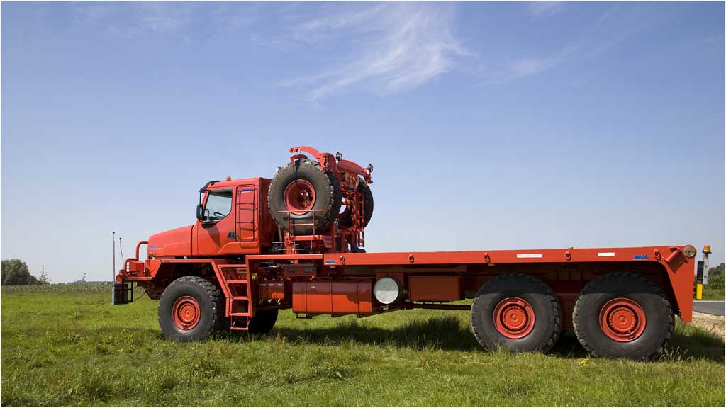 Camión petrolífero HF8066