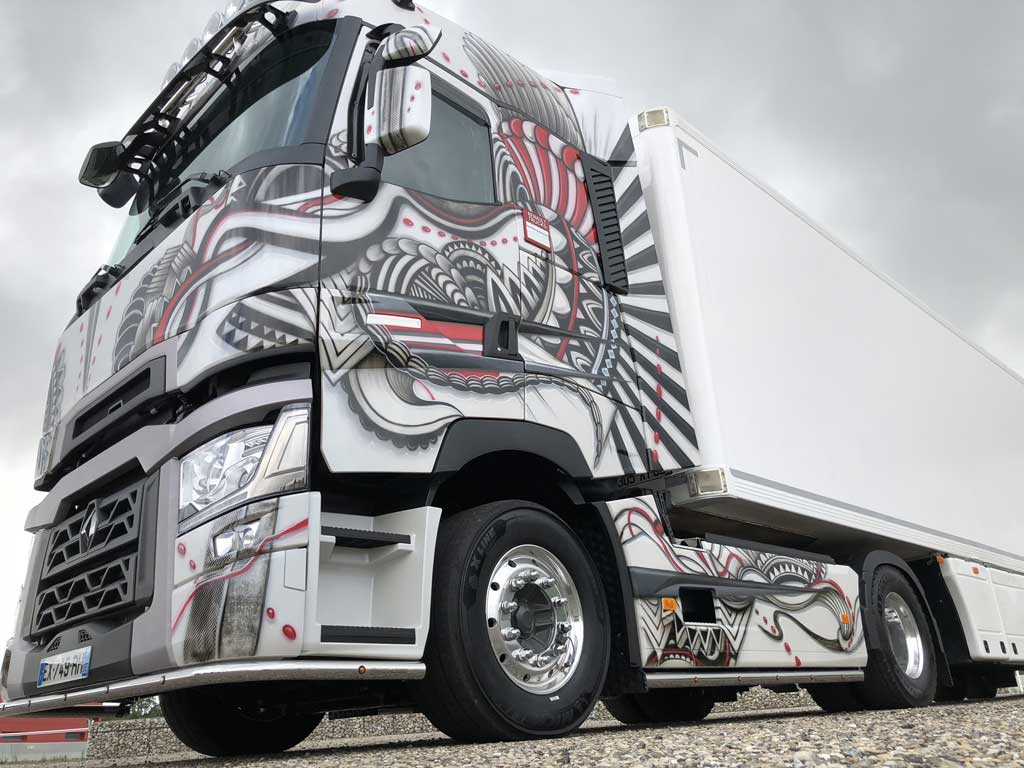 Renault Trucks T High Tattoo