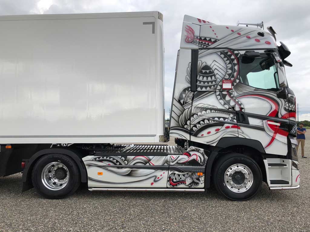 Renault Trucks T High Tattoo