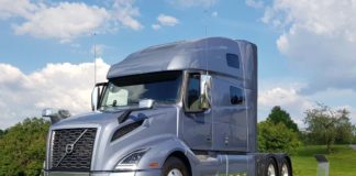 Volvo VNL 760 XCEED la tractora con confort de autocaravana. Volvo VNL 760 XCEED