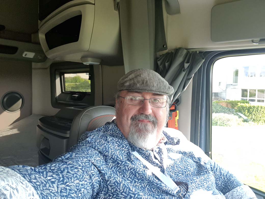 Volvo VNL 760 XCEED interior cabina.