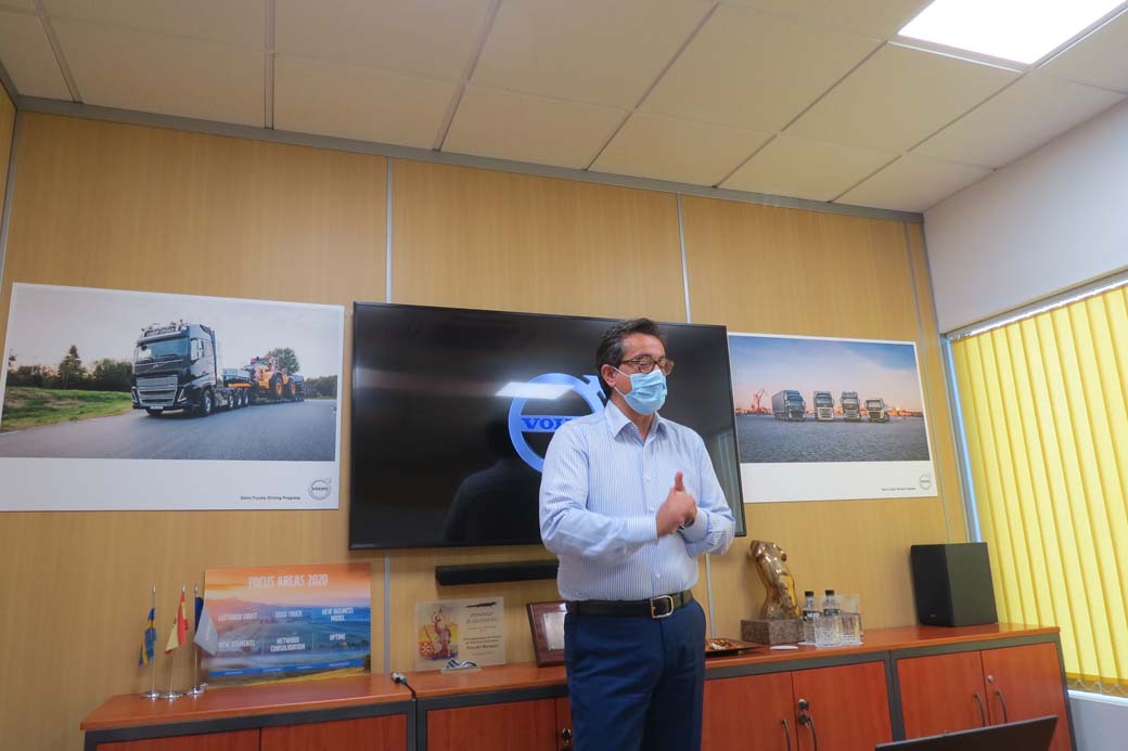 Giovanni Bruno, Director General de Volvo Trucks España, durante la preentación en el Volvo Truck Center de Valdemoro.