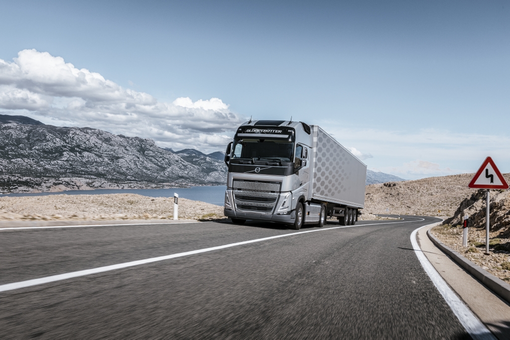 Volvo Trucks FH con I-Save