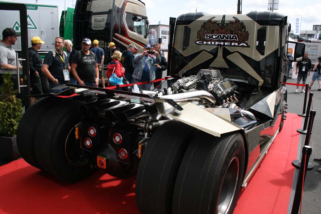 El superdragster Chimera tractora V8 de Svempas.