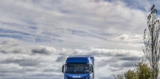 IVECO S-WAY 460 NP GNL Euro 6 IVECO S-WAY NP 460 GNL una tractora de bajas emisiones.