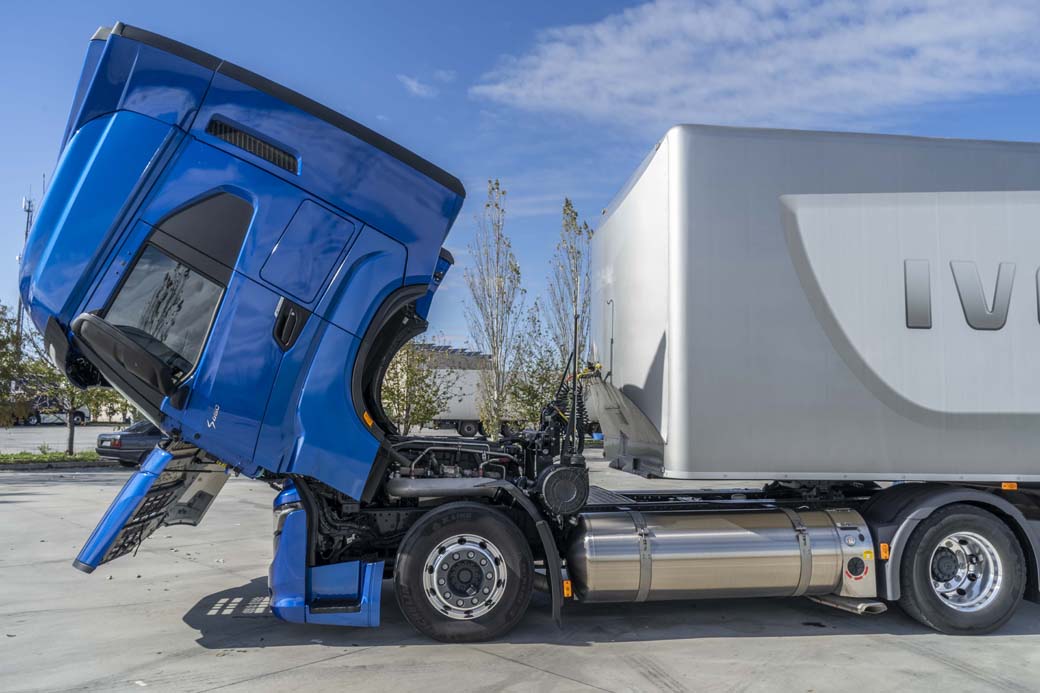 IVECO S-WAY NP con motor Cursor 13 alimentado por gas natural de ciclo Otto.