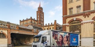 Renault Trucks y Carlsberg se unen para la distribución neutra en carbono Renault Trucks y Carlsberg se unen