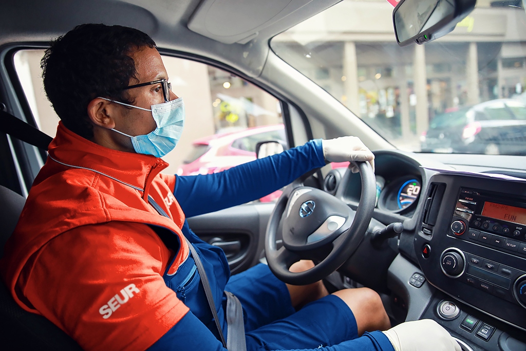 SEUR refuerza su plantilla