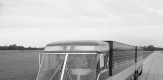 Los orígenes históricos de Ford Trucks (Parte 3ª) El Ford Gas Turbine, más conocido como Big Red, fue una descomunal bestia aparecida en 1964.