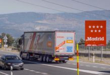 Kögel Cargo Coil Rail Flexiuse semiremolque de lonas más versátil Probamos el semi de Kögel Cargo Coil Rail Flexiuse.