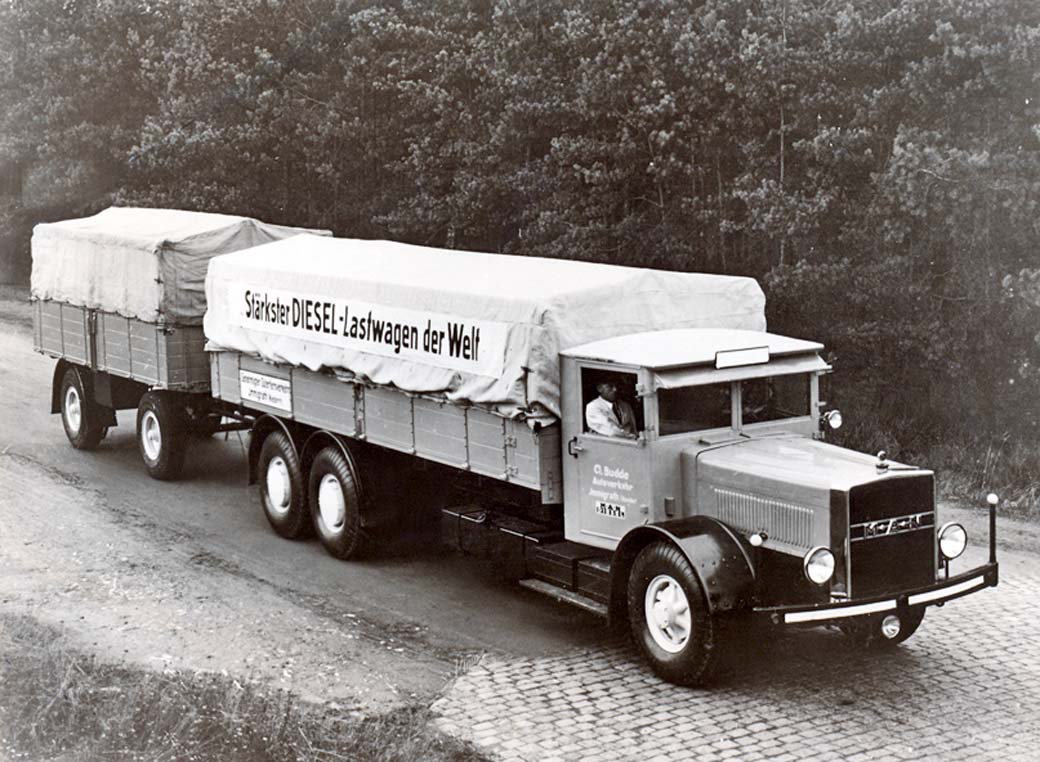 Este camión MAN tres ejes fue en su momento el mayor camión del mundo con motor diésel, era en 1932.