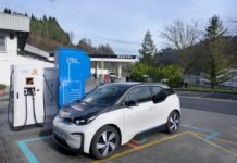 Repsol e IBIL desarrollan la primera estación de recarga con almacenamiento de energía Repsol e IBIL desarrollan una estación de recarga