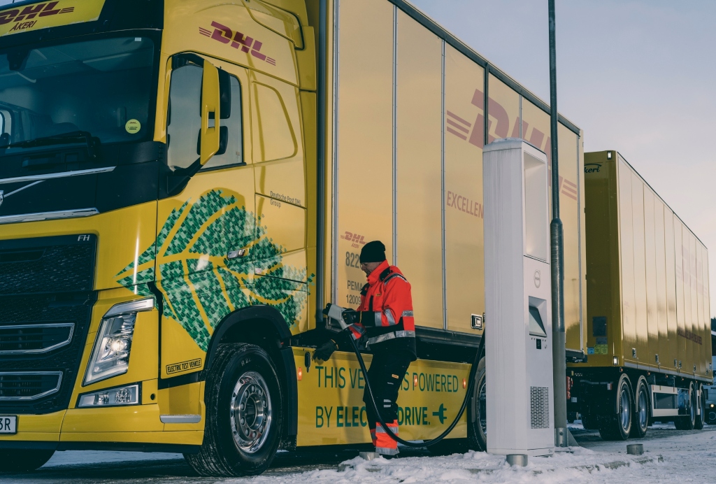 DHL y Volvo aceleran la transición